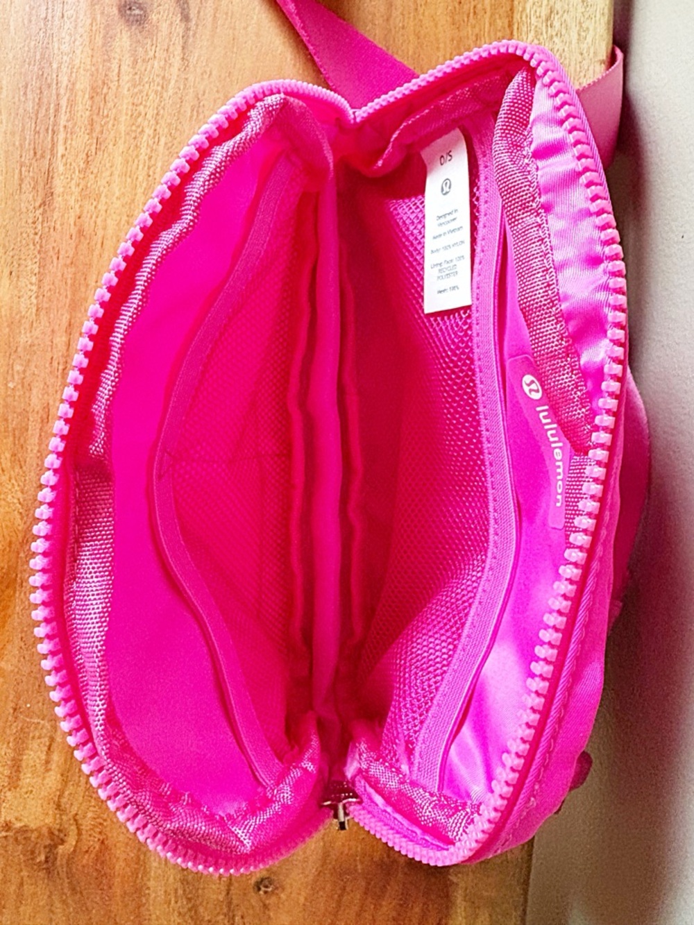 ♥️💖 Lululemon Everywhere Belt Bag 1L Sonic Pink Long Strap Bum Bag EUC - Picture 6 of 7